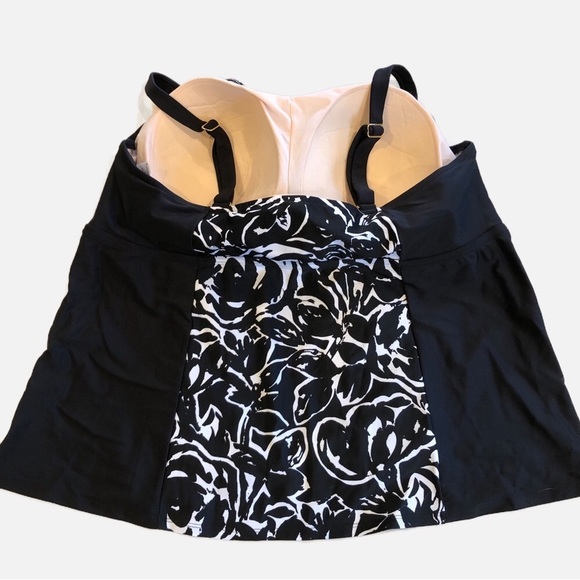 NWT AVA & VIV Women’s Swimsuit Bathing Suit Tankini Top 22W 3X - Picture 2 of 9